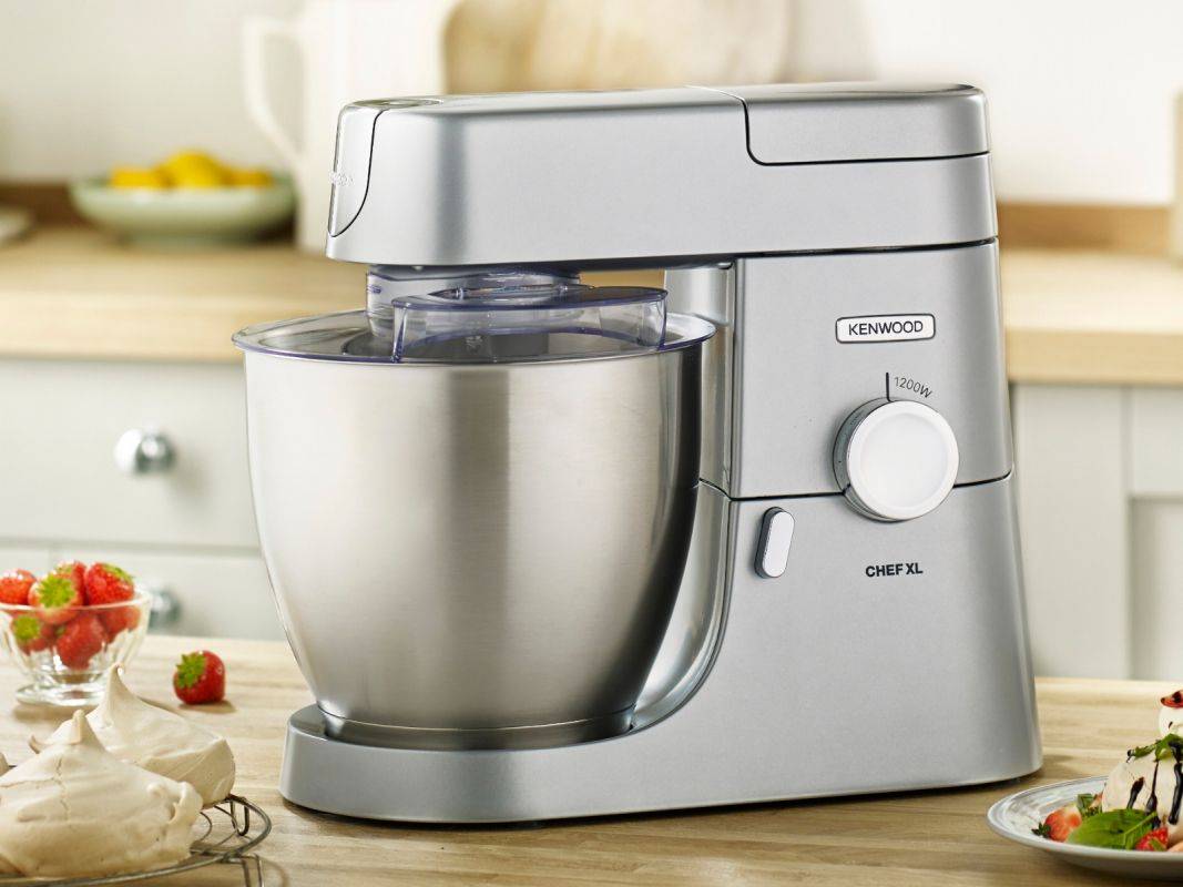Kenwood KVL4100S Chef XL Stand Mixer Kitchen Machine 6.7L 1200W (Silver)